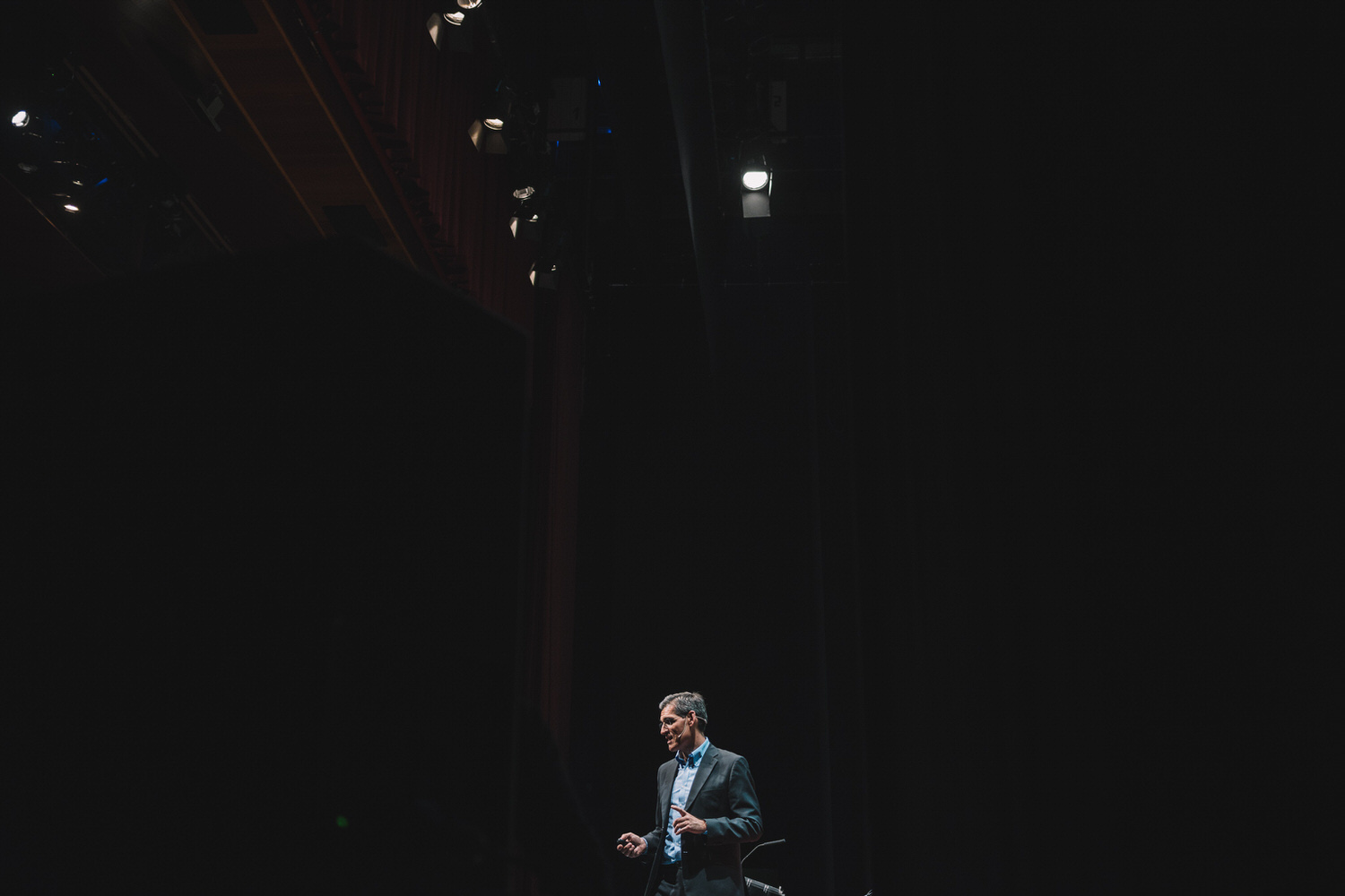 Reportaje de conferencias en Asturias